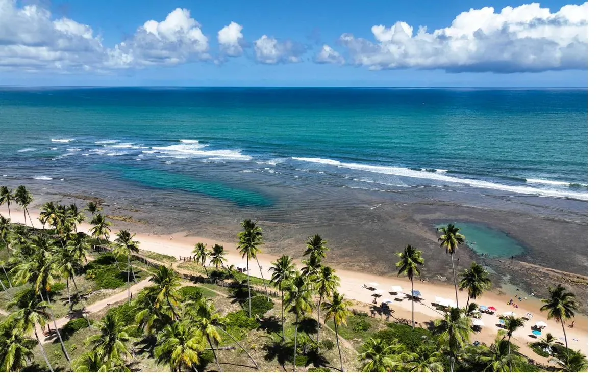 Lote no condomínio Piscinas Naturais próximo à praia em Praia do Forte